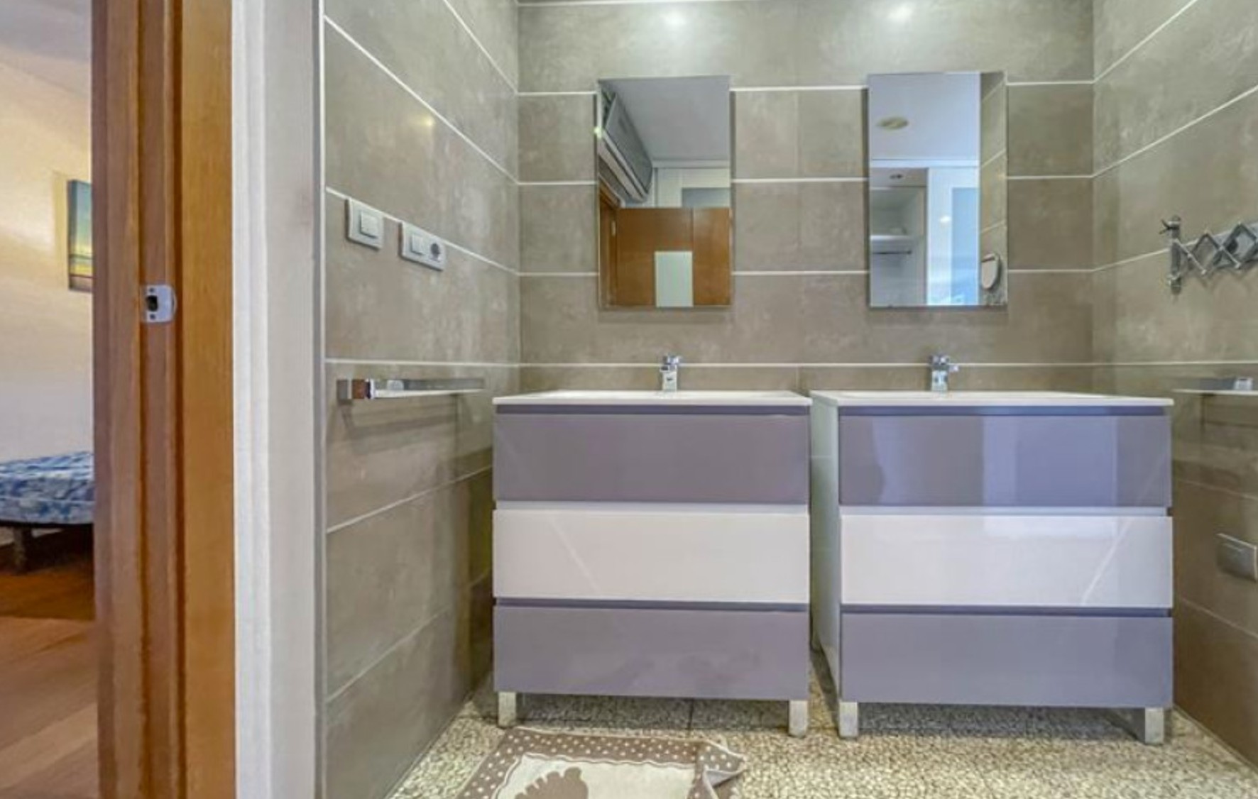 Villa en Benidorm con 6 Habitaciones .