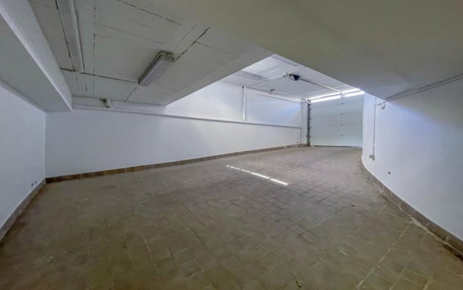 Villa en Benidorm con 6 Habitaciones .