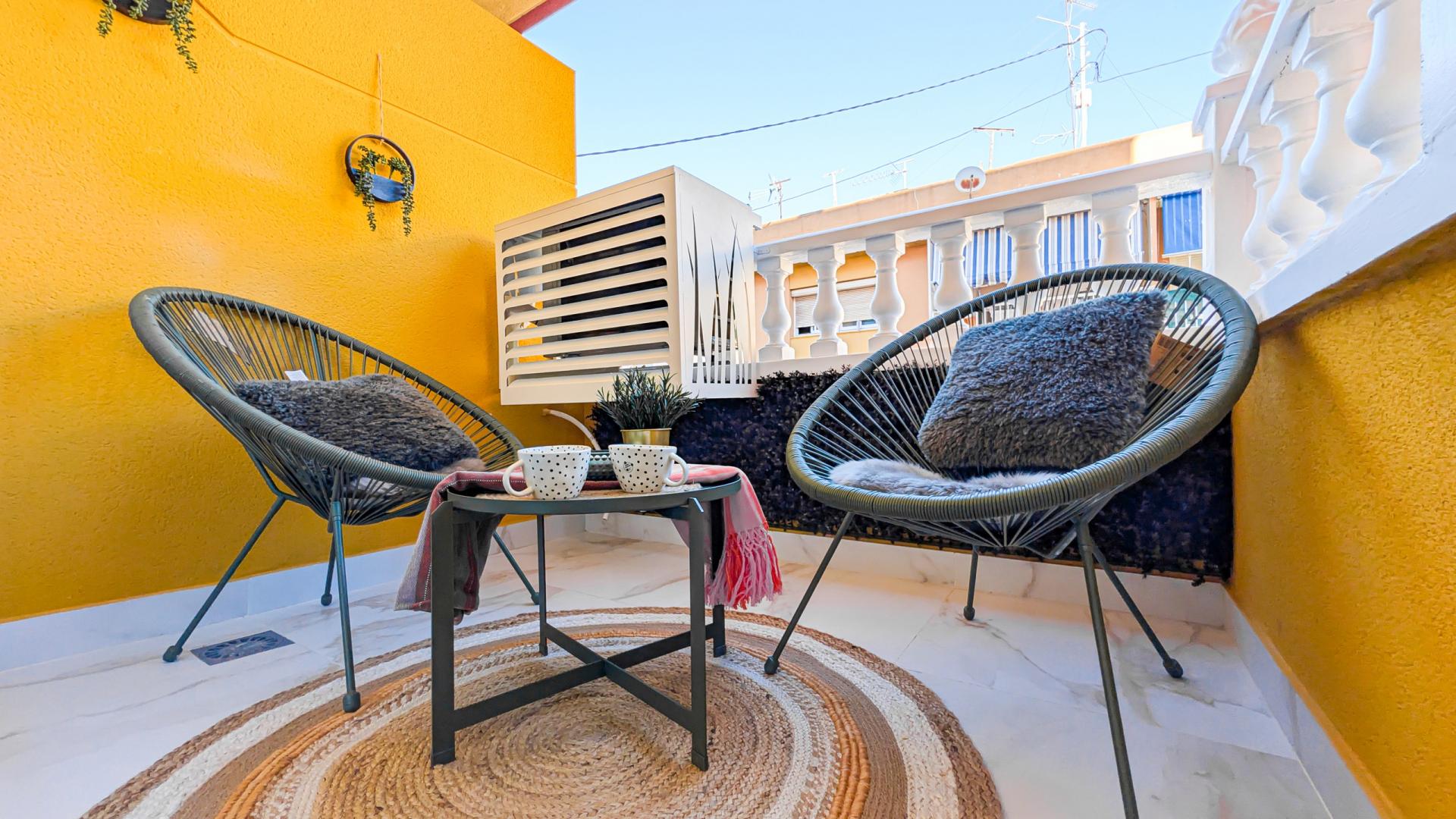 Precioso apartamento totalmente amueblado .