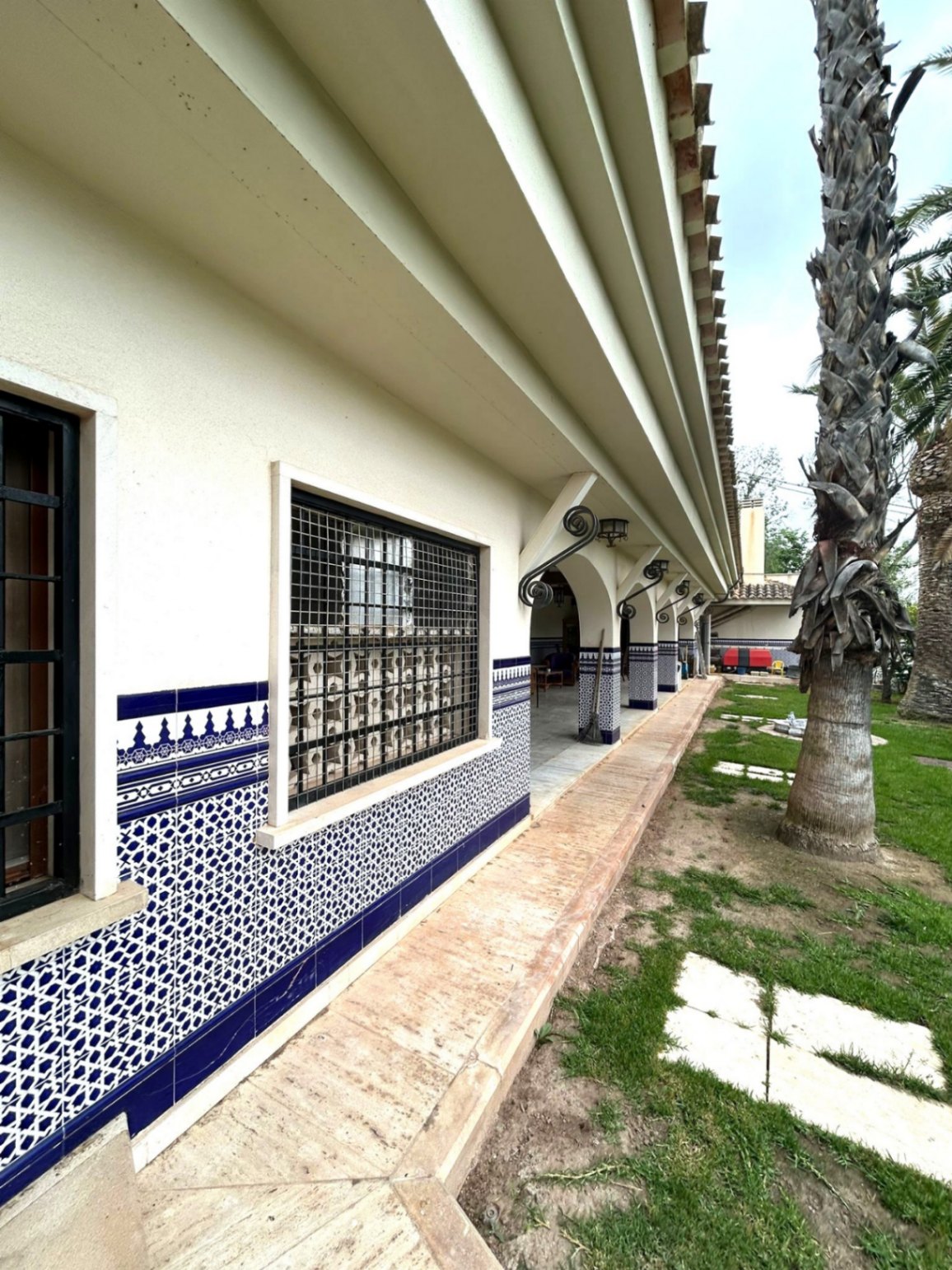 Fabulosa Villa con 8 Dormitorios a 20 Minutos de la Playa