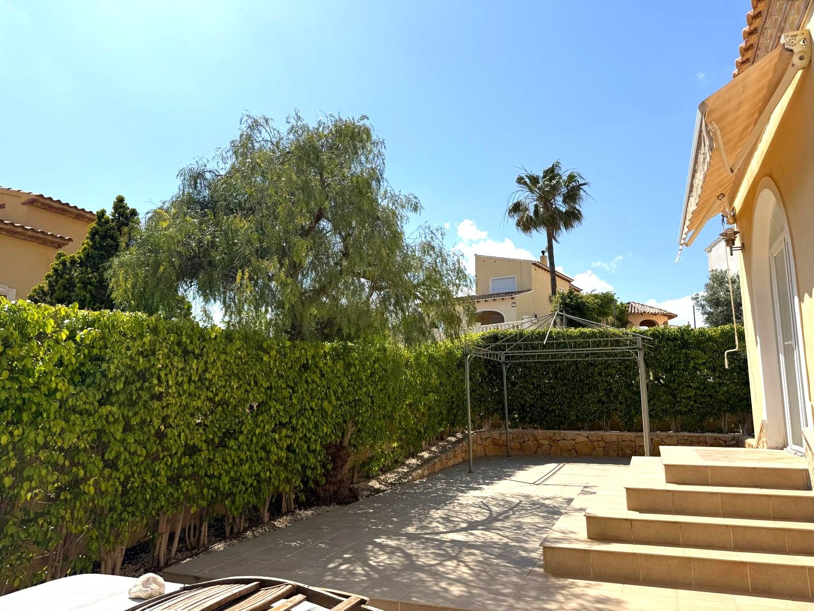 CHALET INDEPENDIENTE EN BELLO HORIZONTE .