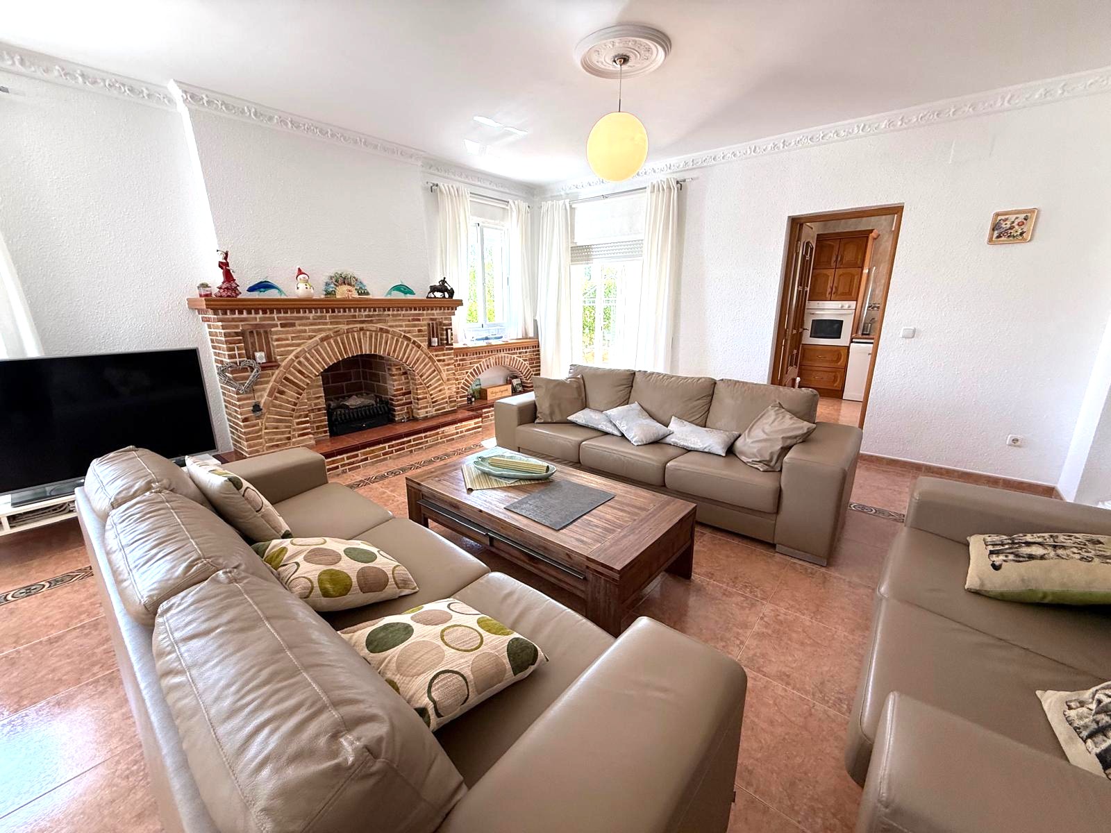 CHALET INDEPENDIENTE EN BELLO HORIZONTE .