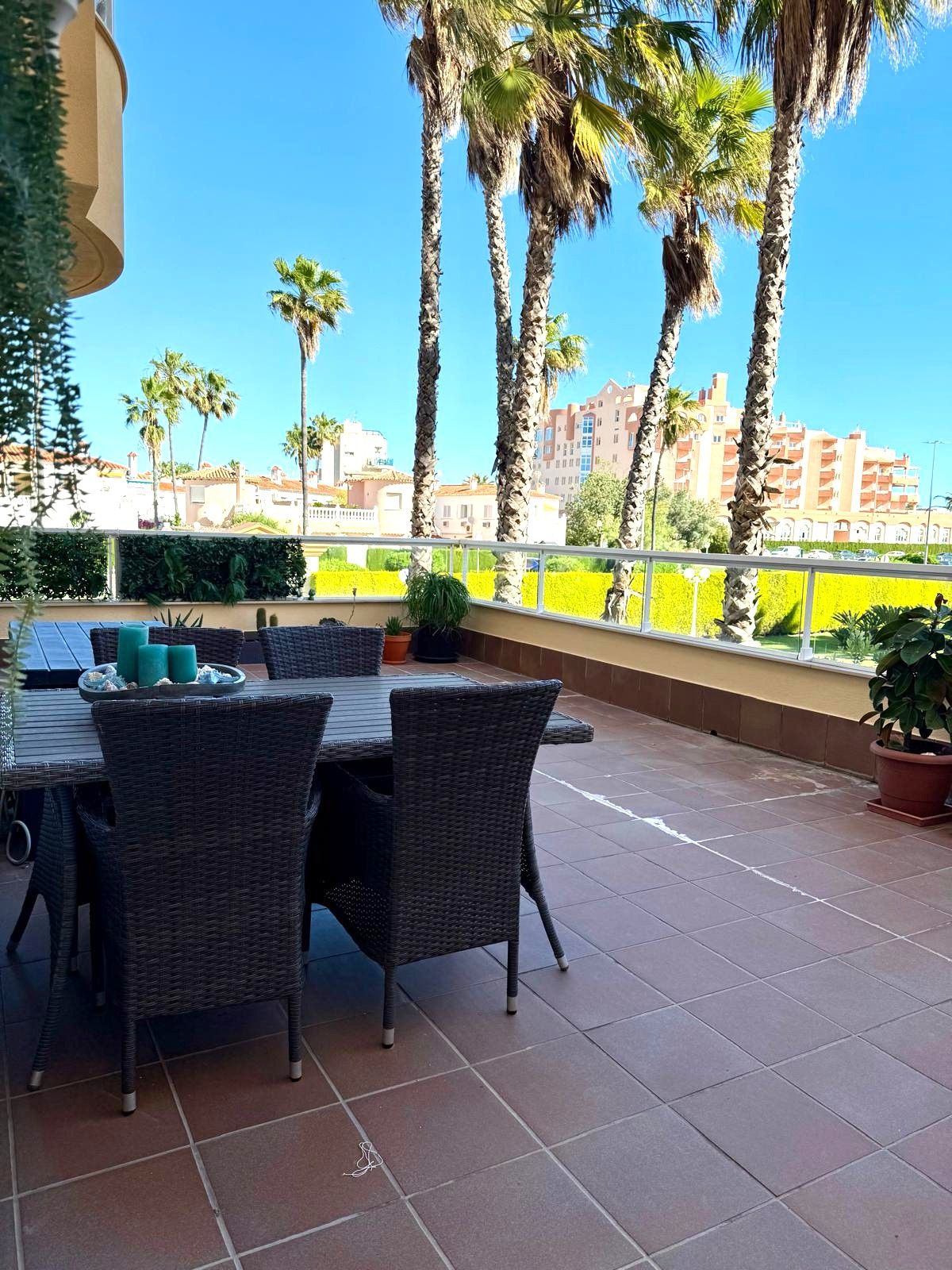 Exclusive property in Oliva Nova – Beach, golf, and quality of life.
