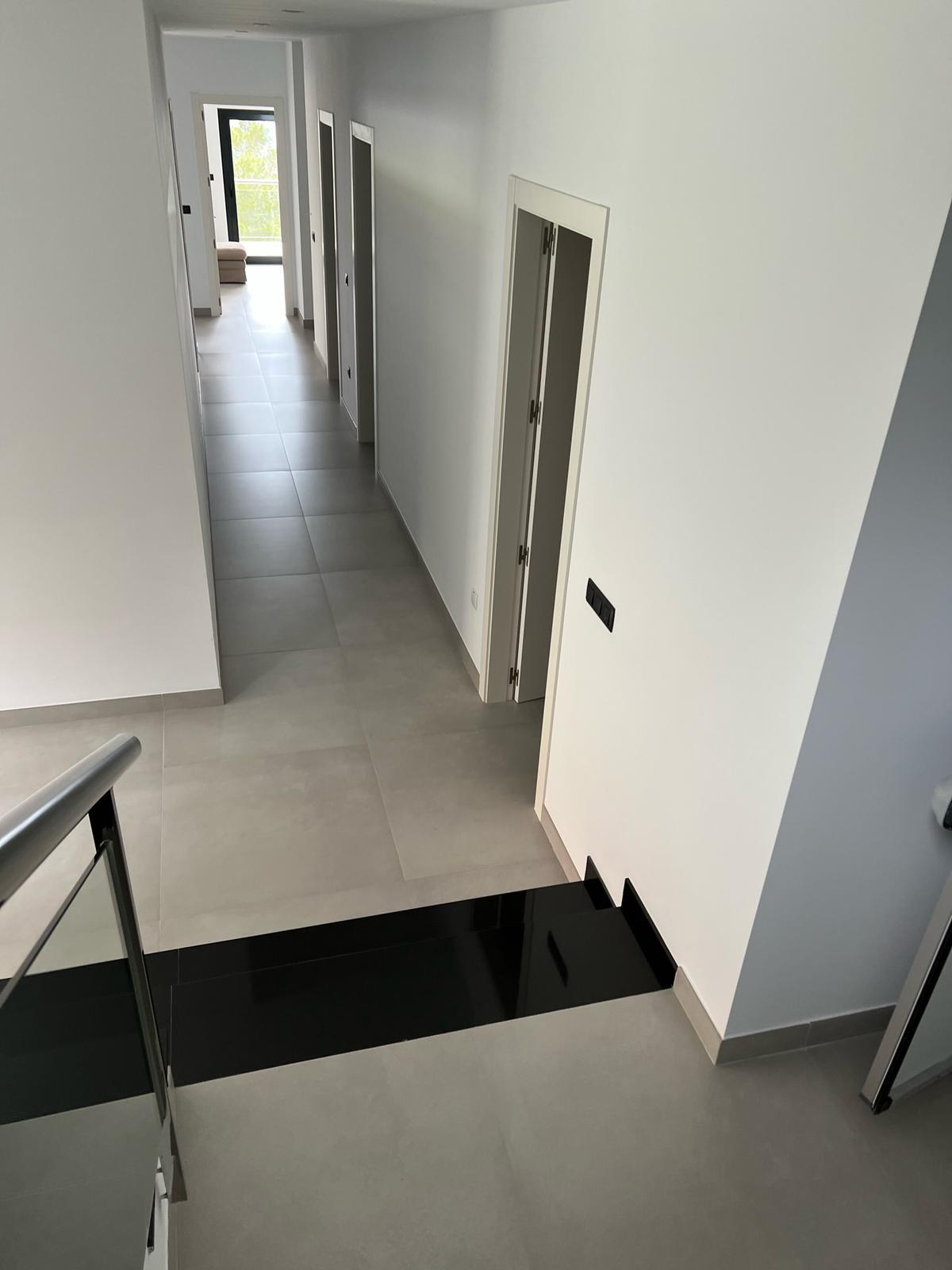 Altea Hills: Spektakuläre Villa mit 5 Schlafzimmern, autorentwurf und traumhaften Aussichten.