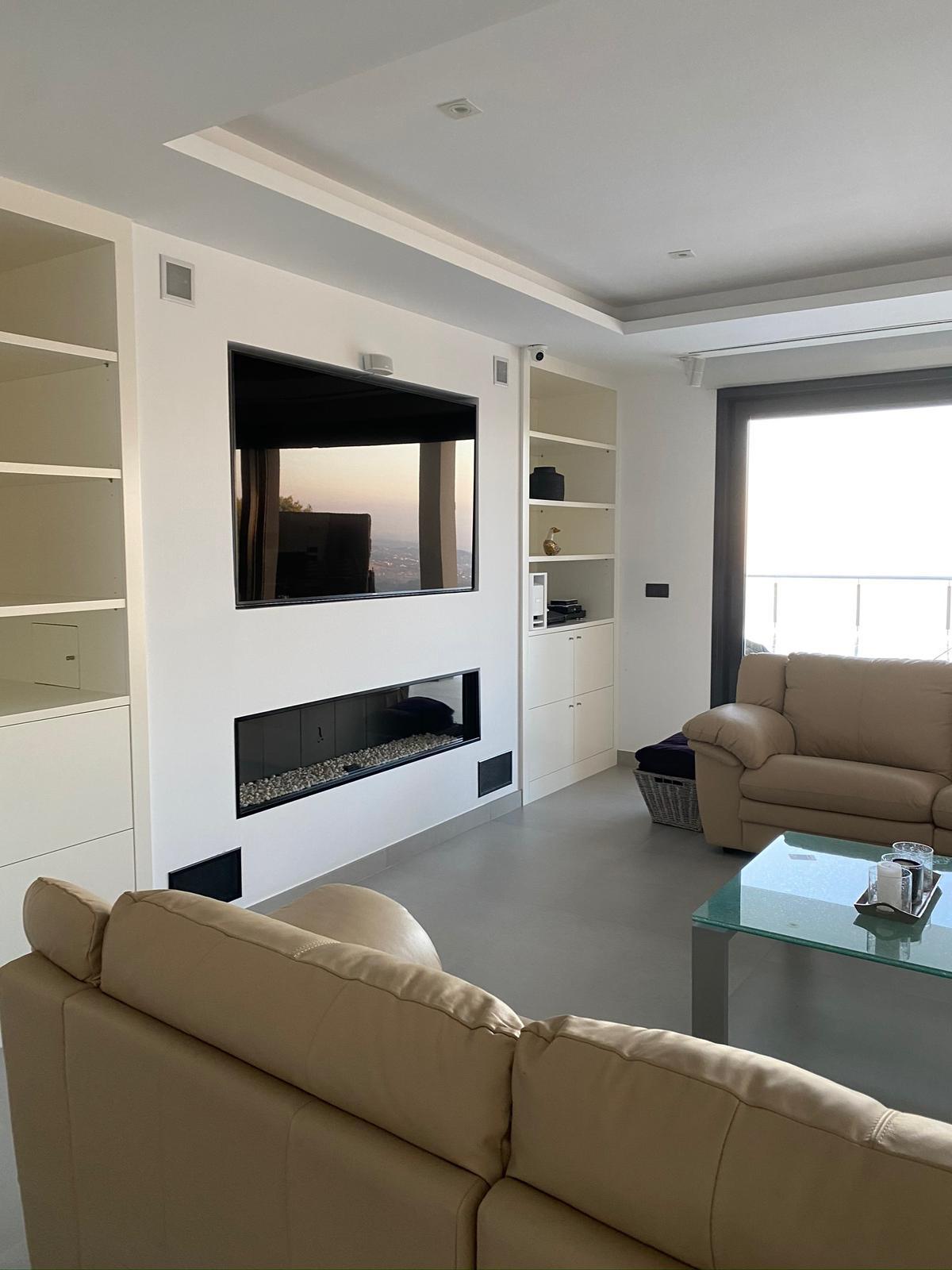 Altea Hills: Spektakuläre Villa mit 5 Schlafzimmern, autorentwurf und traumhaften Aussichten.