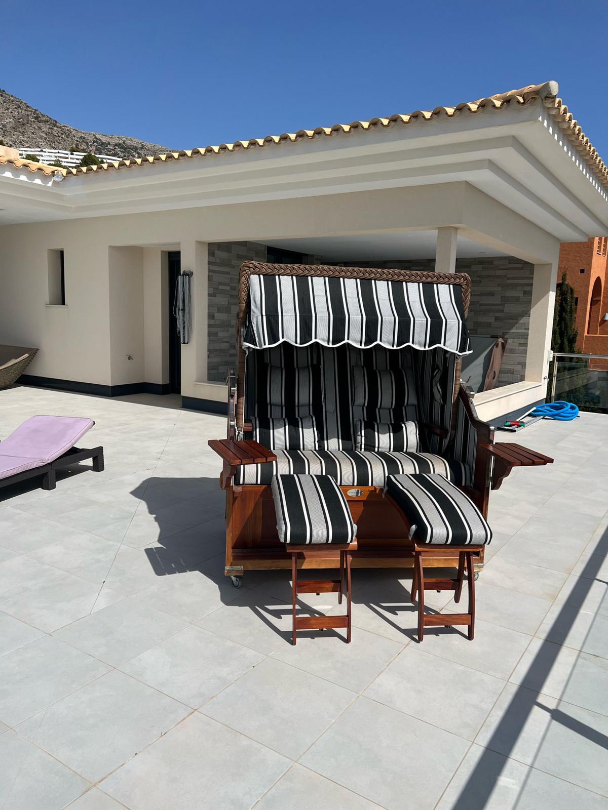 Altea Hills: Spektakuläre Villa mit 5 Schlafzimmern, autorentwurf und traumhaften Aussichten.