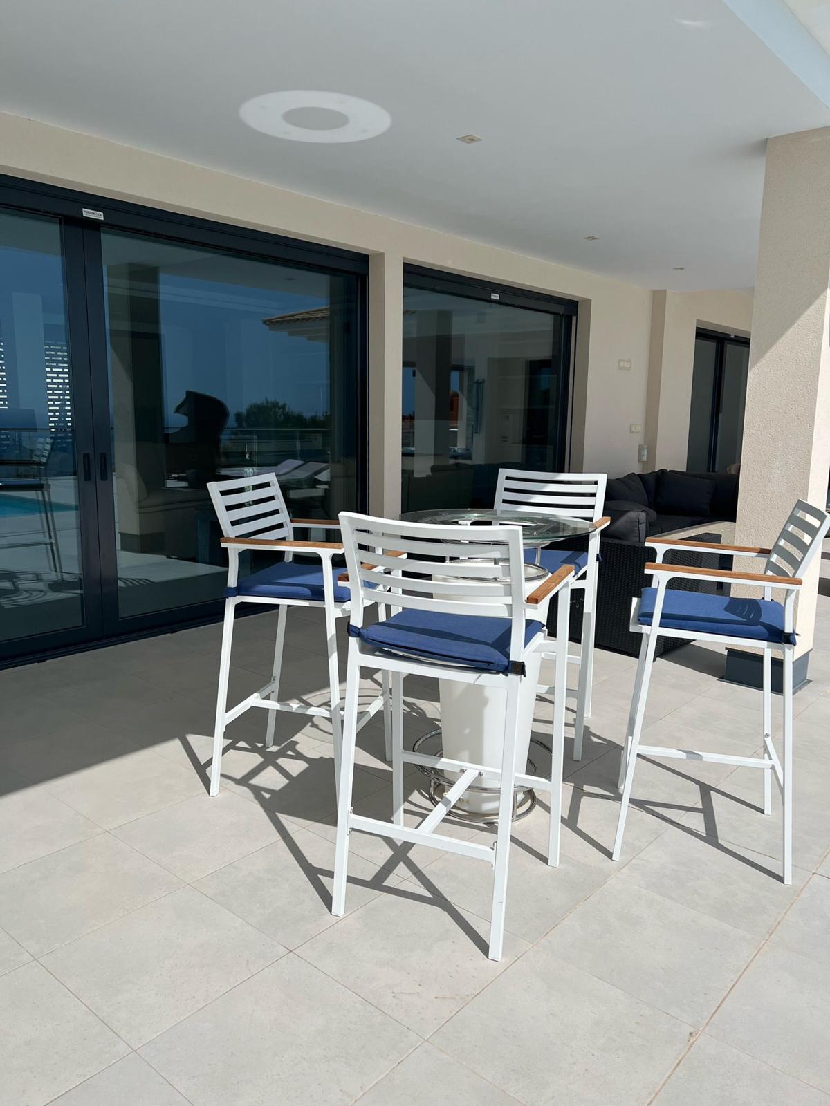Altea Hills: Spektakuläre Villa mit 5 Schlafzimmern, autorentwurf und traumhaften Aussichten.