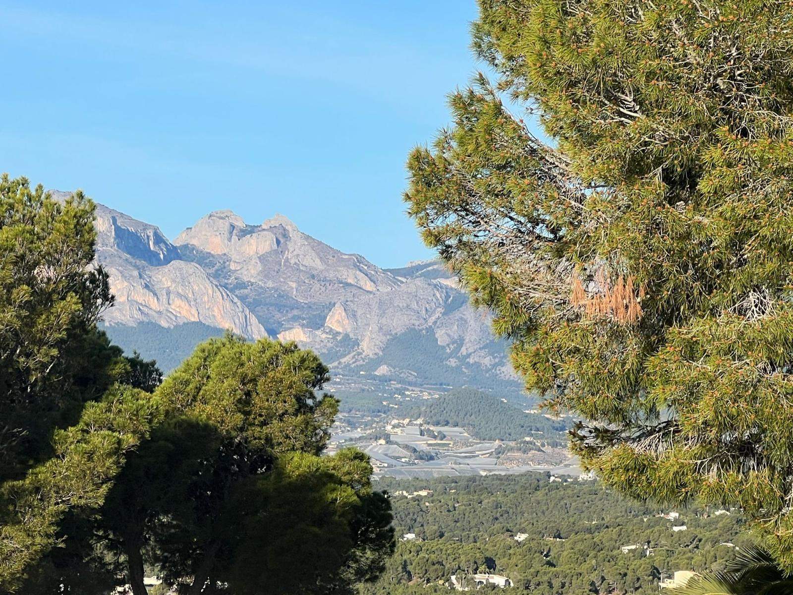Altea Hills: Spektakuläre Villa mit 5 Schlafzimmern, autorentwurf und traumhaften Aussichten.
