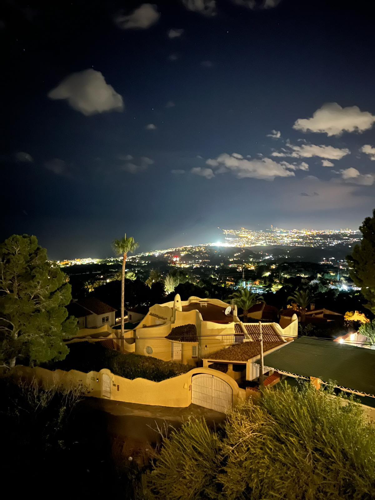 Altea Hills: Spektakuläre Villa mit 5 Schlafzimmern, autorentwurf und traumhaften Aussichten.