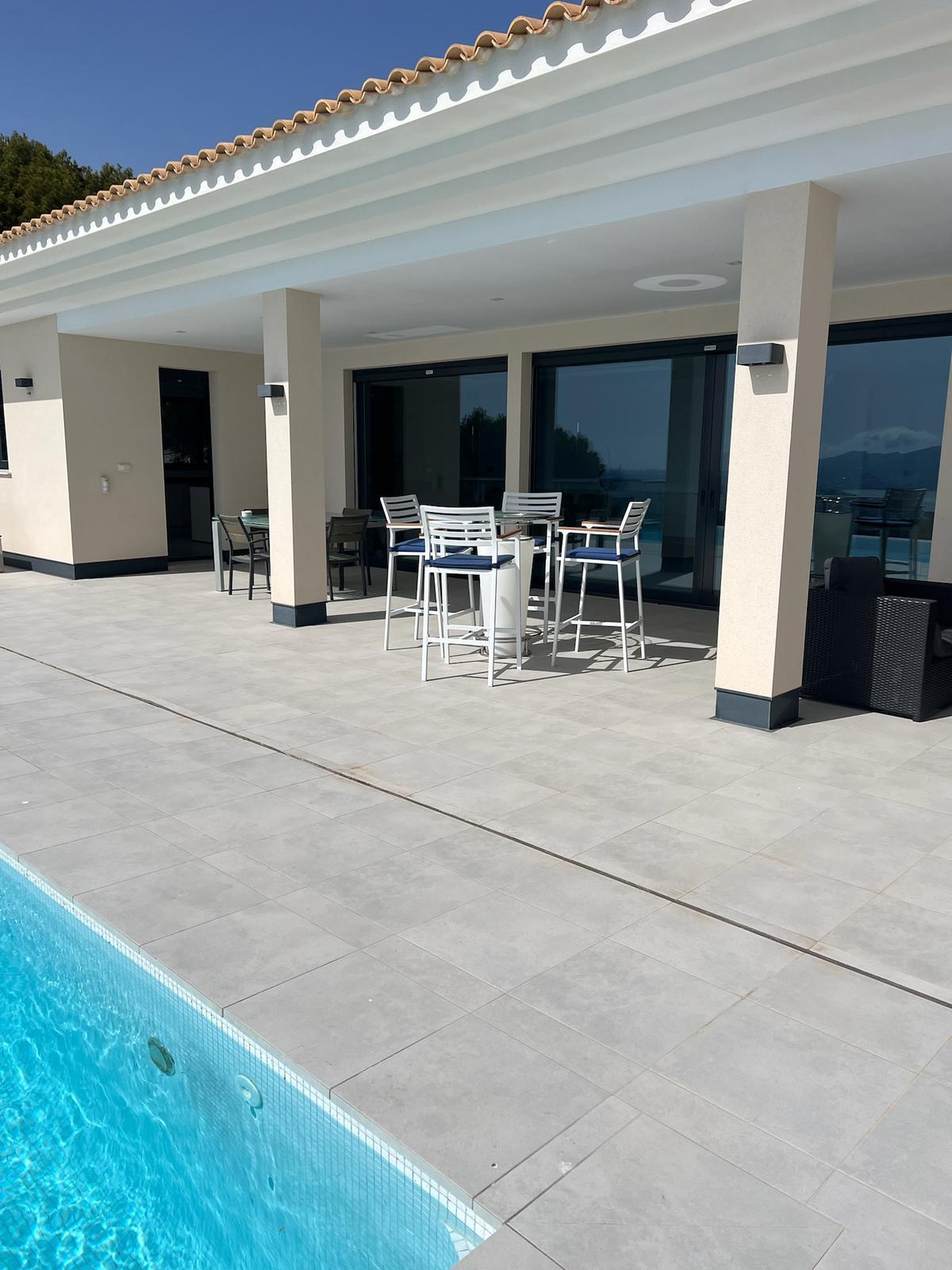 Altea Hills: Spektakuläre Villa mit 5 Schlafzimmern, autorentwurf und traumhaften Aussichten.