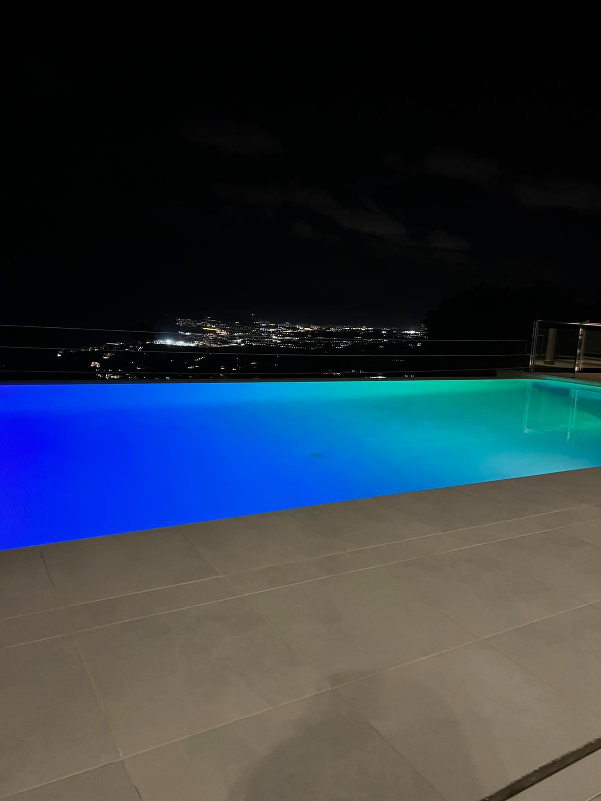 Altea Hills: Spektakuläre Villa mit 5 Schlafzimmern, autorentwurf und traumhaften Aussichten.