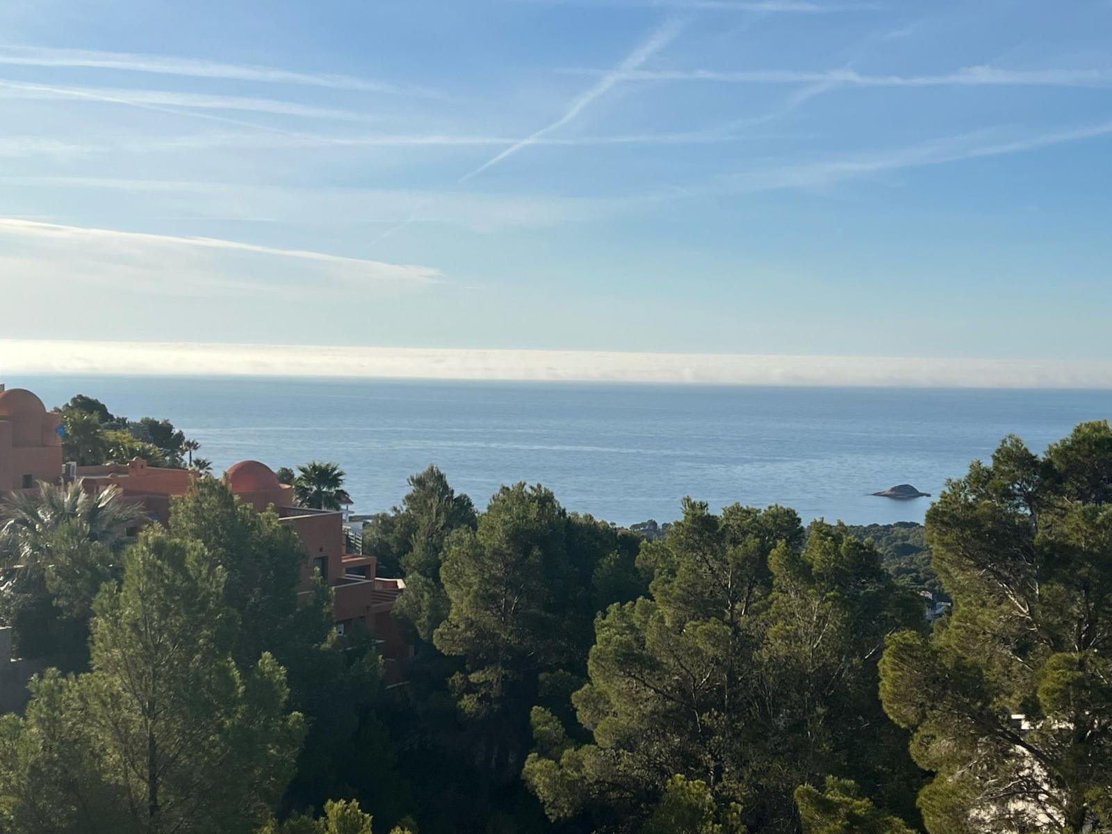 Altea Hills: Spektakuläre Villa mit 5 Schlafzimmern, autorentwurf und traumhaften Aussichten.