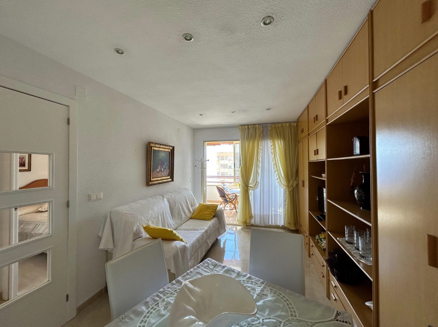 Apartamento con vistas al mar y a solo 150 metros de la playa !