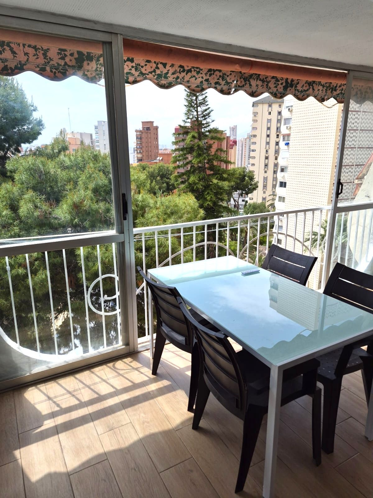 Bonito apartamento cerca de la playa .
