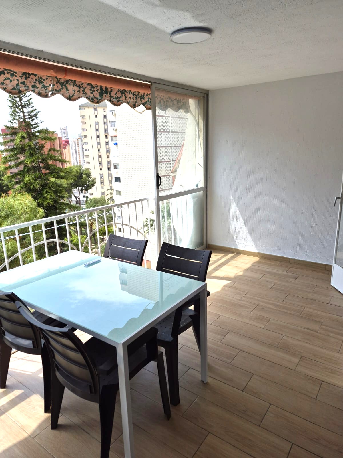 Bonito apartamento cerca de la playa .