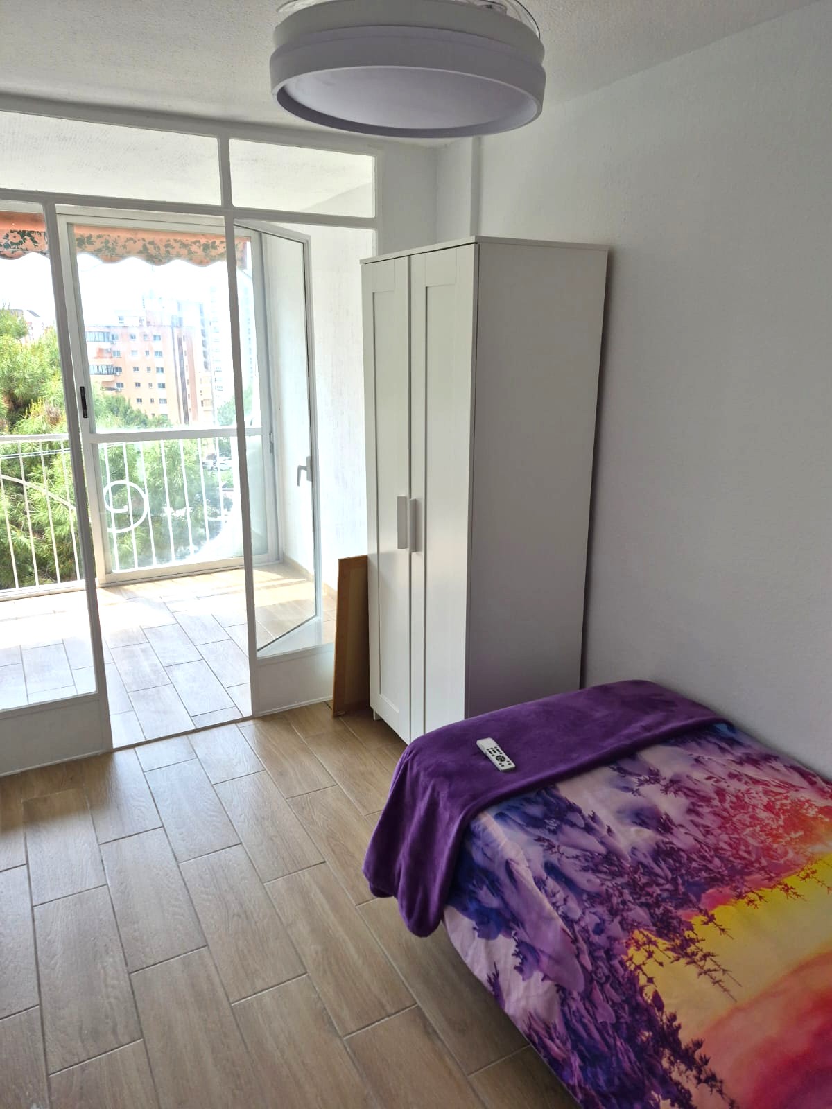 Bonito apartamento cerca de la playa .