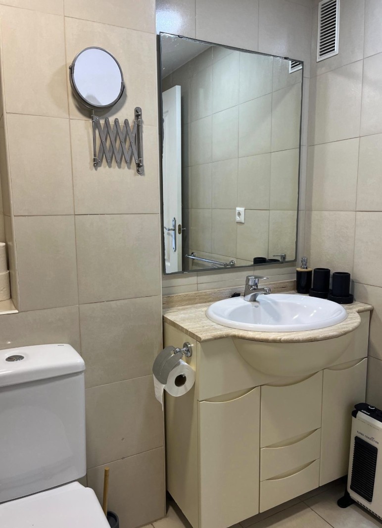 Fantástico apartamento en Denia a 350 m de la playa .