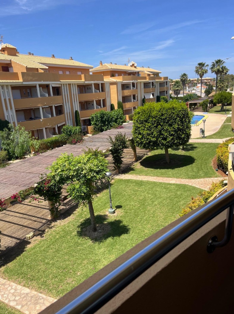 Fantástico apartamento en Denia a 350 m de la playa .