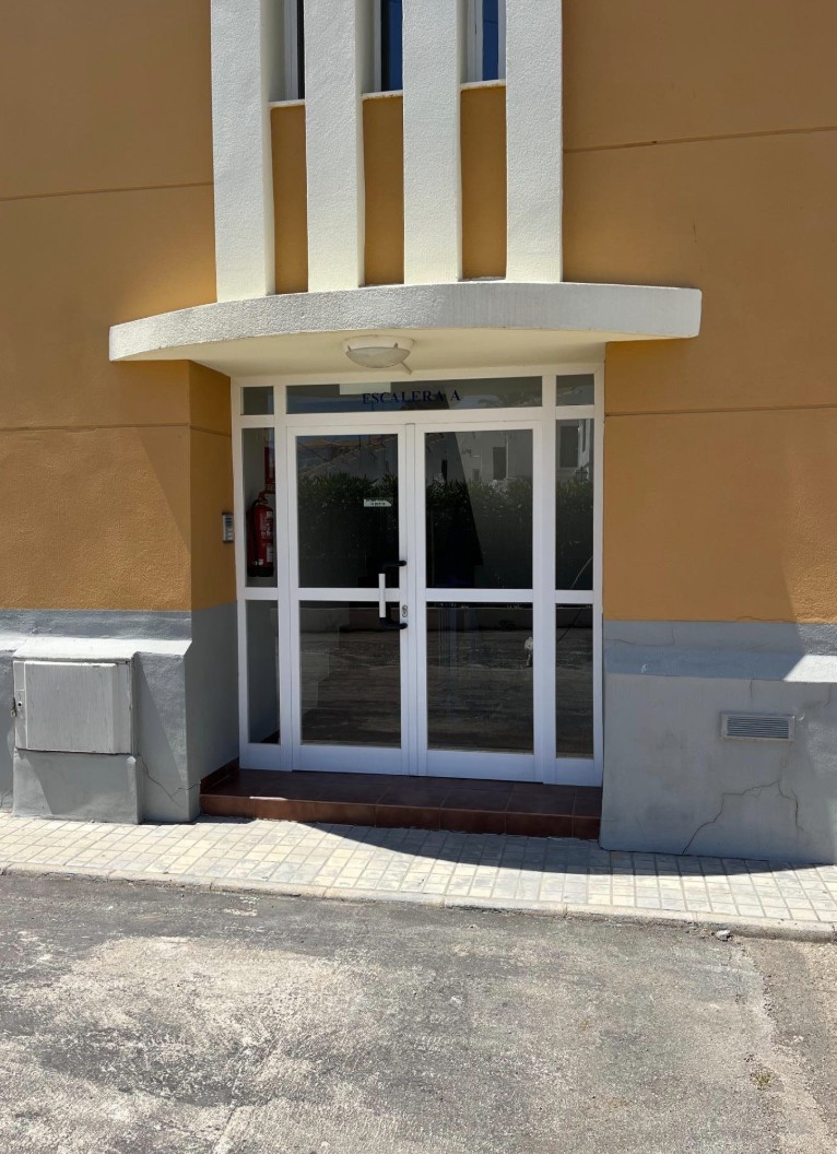 Fantástico apartamento en Denia a 350 m de la playa .