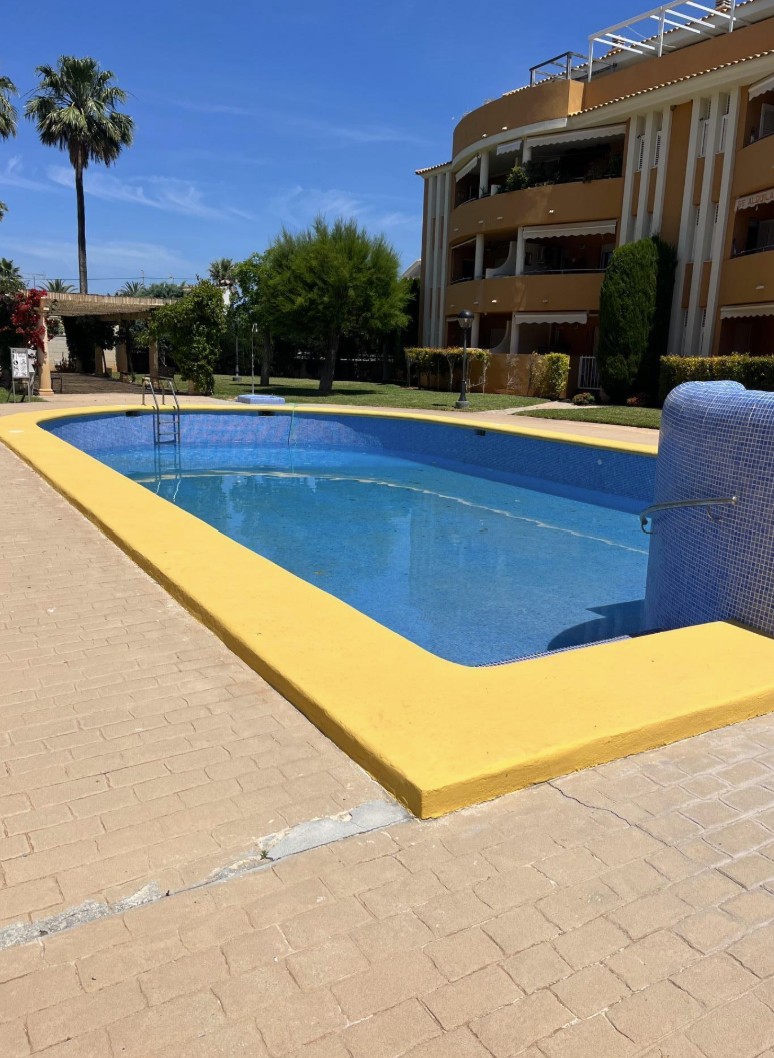 Fantástico apartamento en Denia a 350 m de la playa .