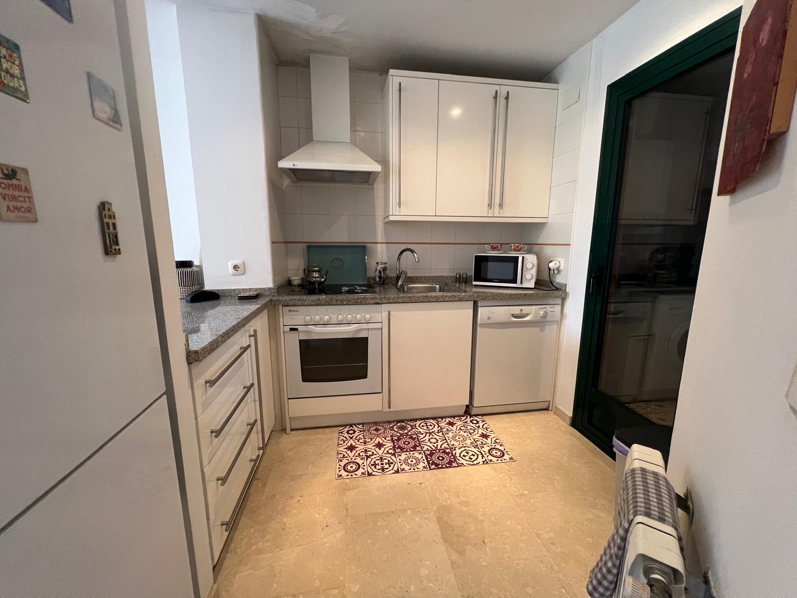 Apartamento con vistas al mar .