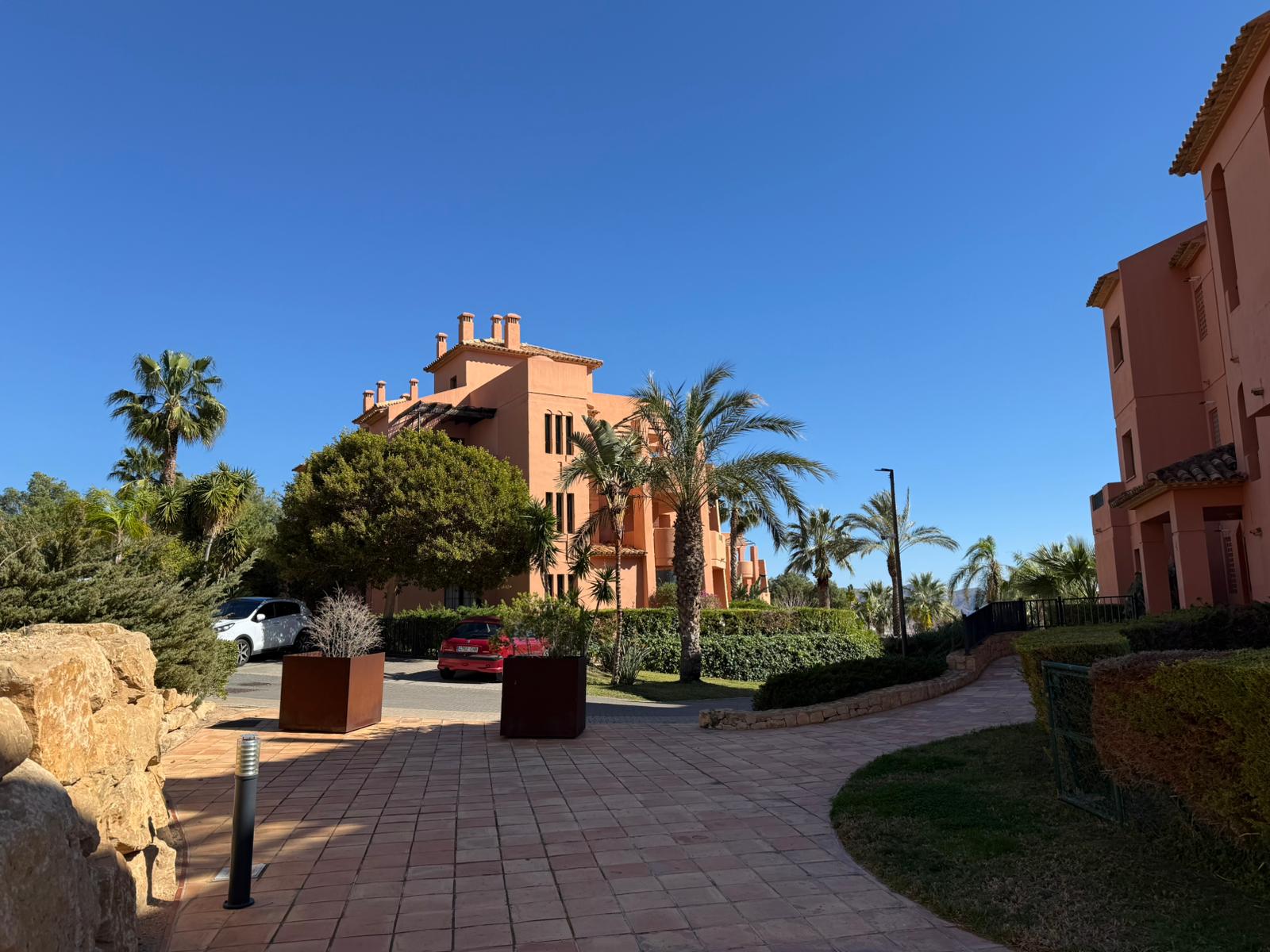 Apartamento con vistas al mar .