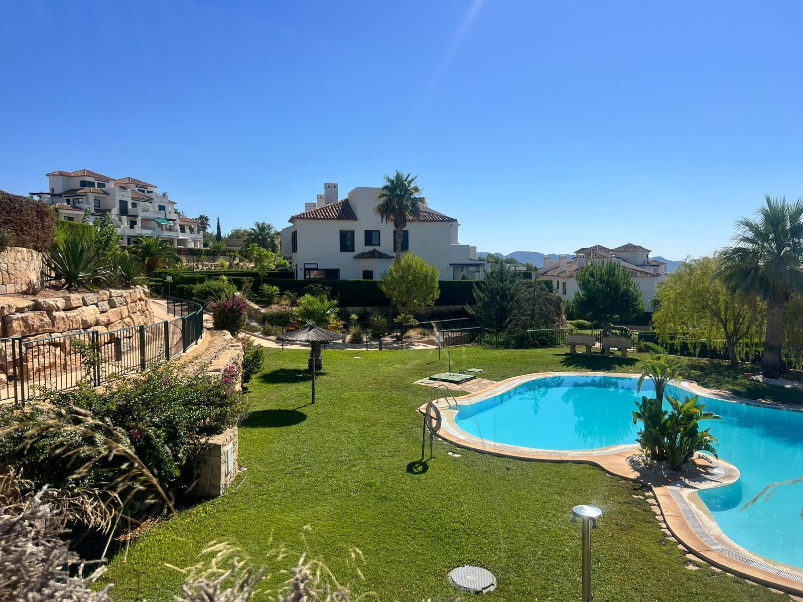 Appartement te koop met 2 slaapkamers in Finestrat, Alicante.