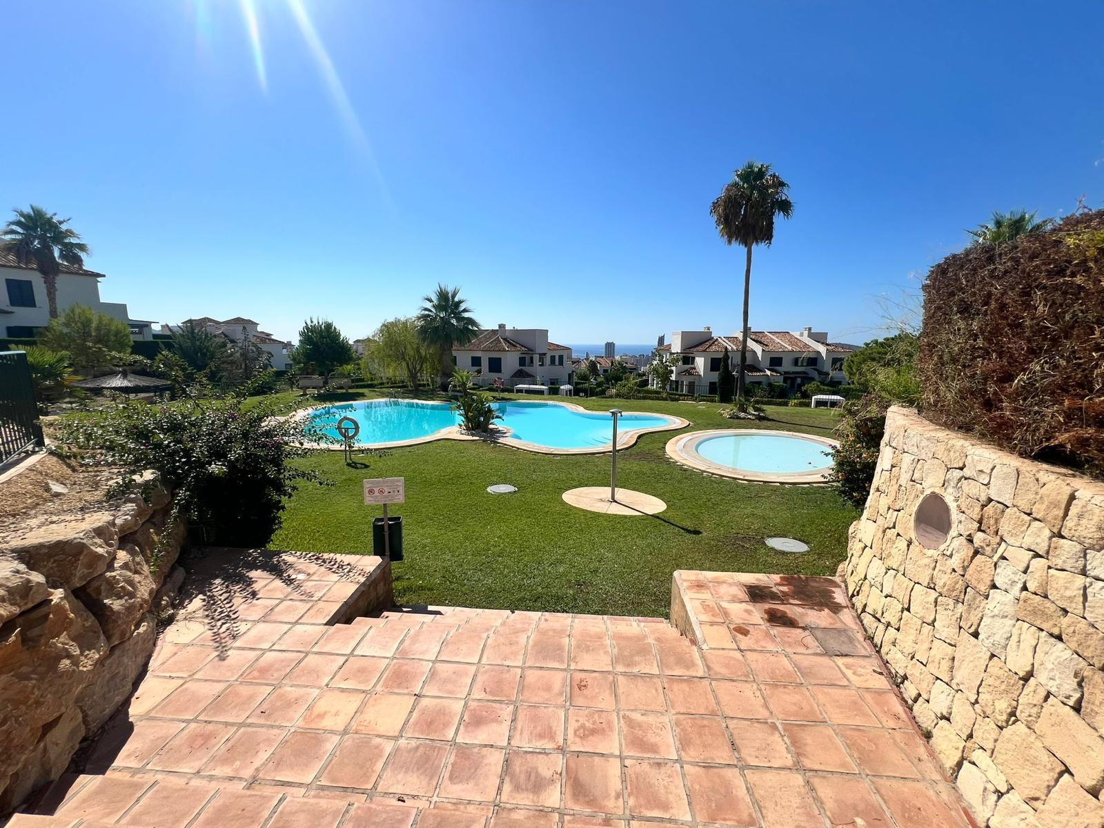 Appartement te koop met 2 slaapkamers in Finestrat, Alicante.