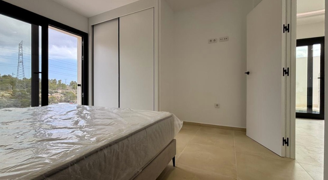 Villa en alquiler a largo plazo en Finestrat, Alicante - 3 dormitorios