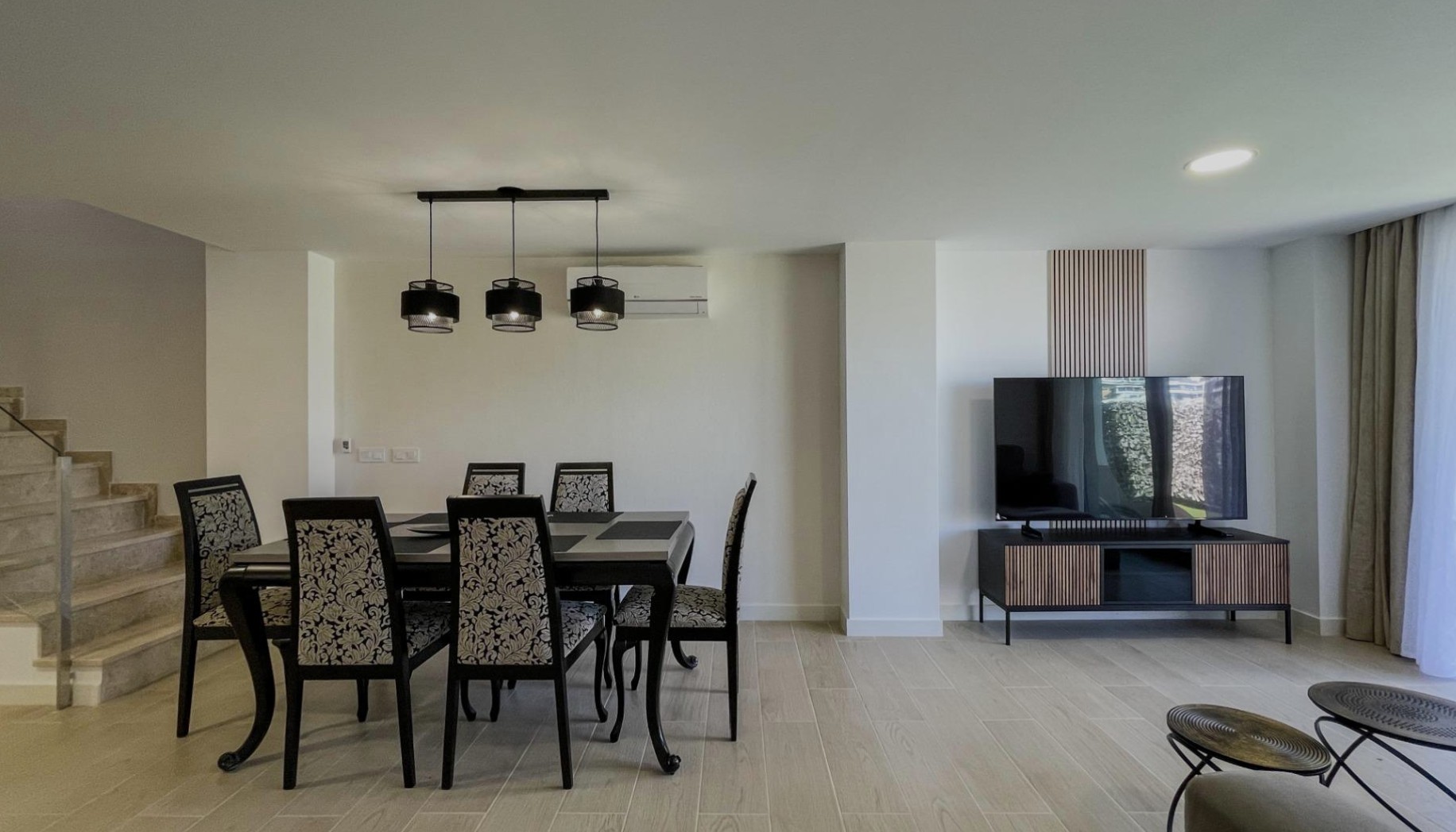 Exclusivo Dúplex de 5 Dormitorios en Camporrosso Village, Finestrat