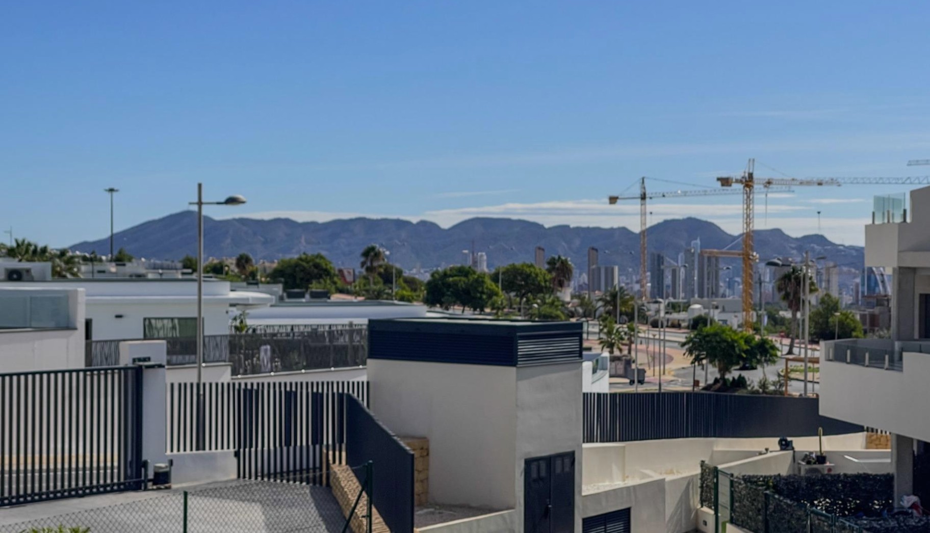 Exclusivo Dúplex de 5 Dormitorios en Camporrosso Village, Finestrat