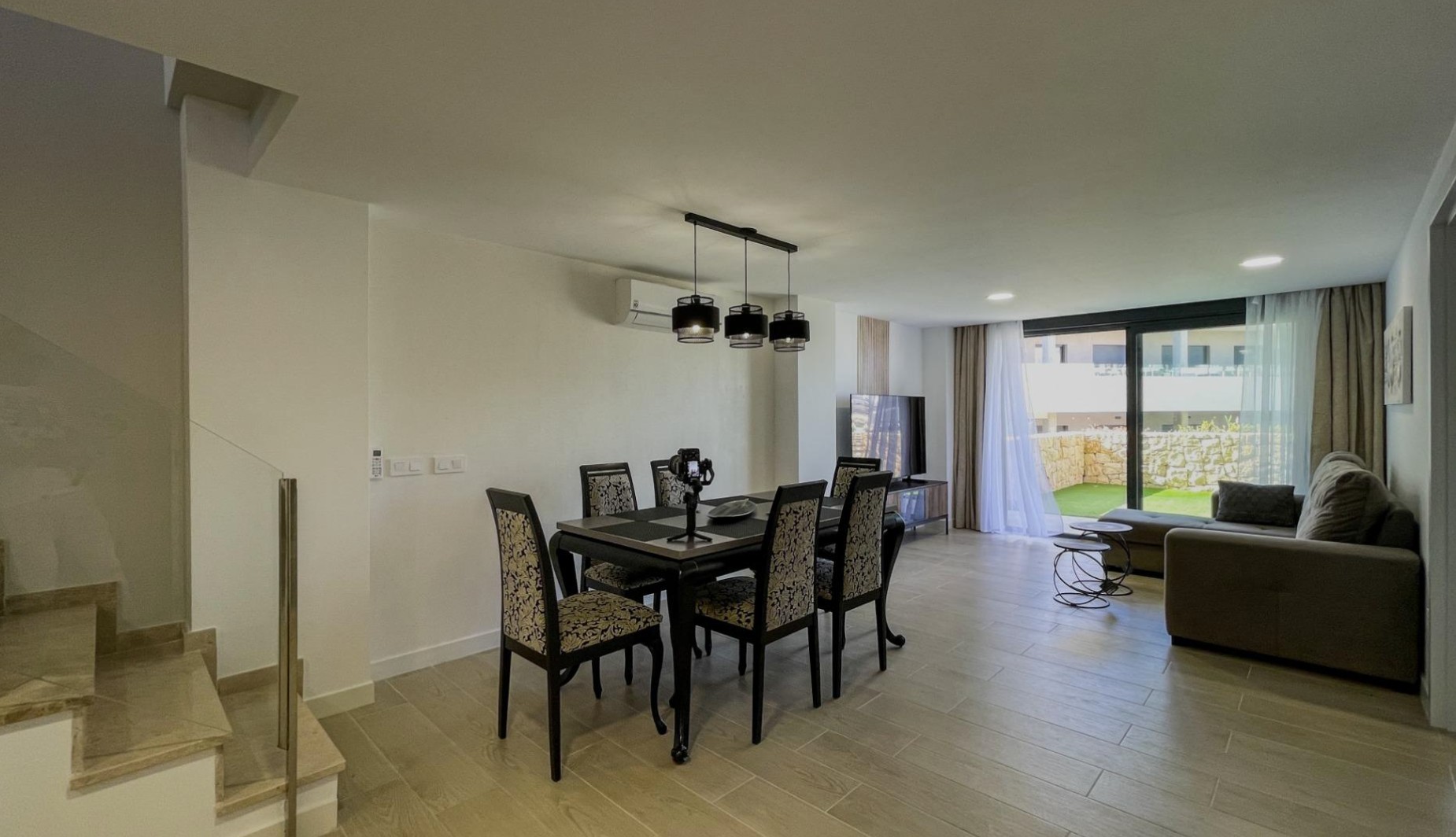 Exclusivo Dúplex de 5 Dormitorios en Camporrosso Village, Finestrat