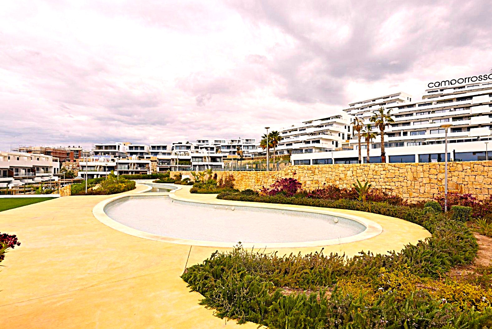 ALQUILER DE LARGA TEMPORADA – EXCLUSIVO DÚPLEX EN CAMPORROSSO VILLAGE, FINESTRAT .