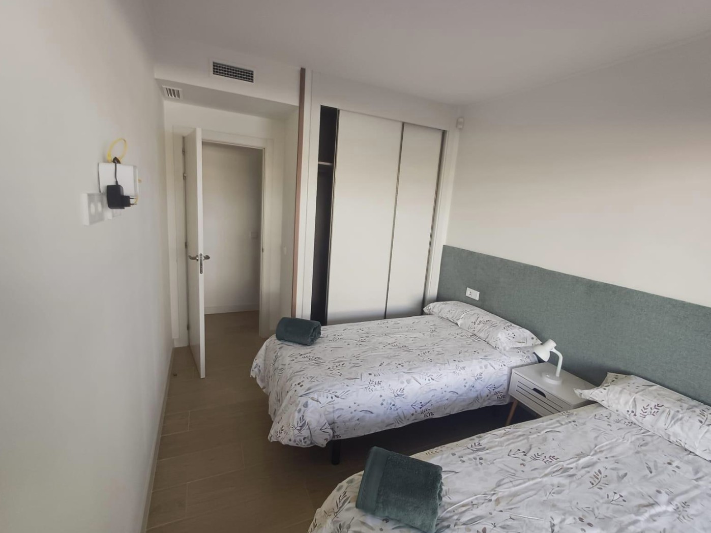 ALQUILER DE LARGA TEMPORADA – EXCLUSIVO DÚPLEX EN CAMPORROSSO VILLAGE, FINESTRAT .