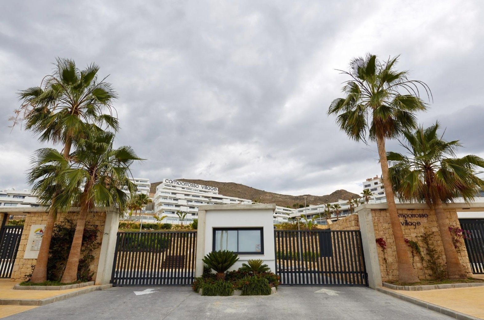 ALQUILER DE LARGA TEMPORADA – EXCLUSIVO DÚPLEX EN CAMPORROSSO VILLAGE, FINESTRAT .