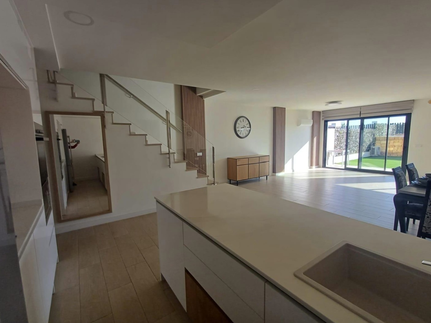 ALQUILER DE LARGA TEMPORADA – EXCLUSIVO DÚPLEX EN CAMPORROSSO VILLAGE, FINESTRAT .