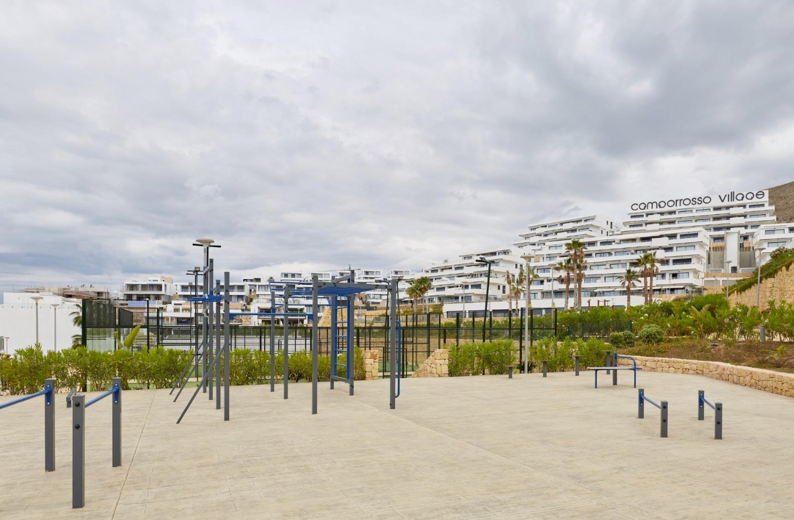 ALQUILER DE LARGA TEMPORADA – EXCLUSIVO DÚPLEX EN CAMPORROSSO VILLAGE, FINESTRAT .