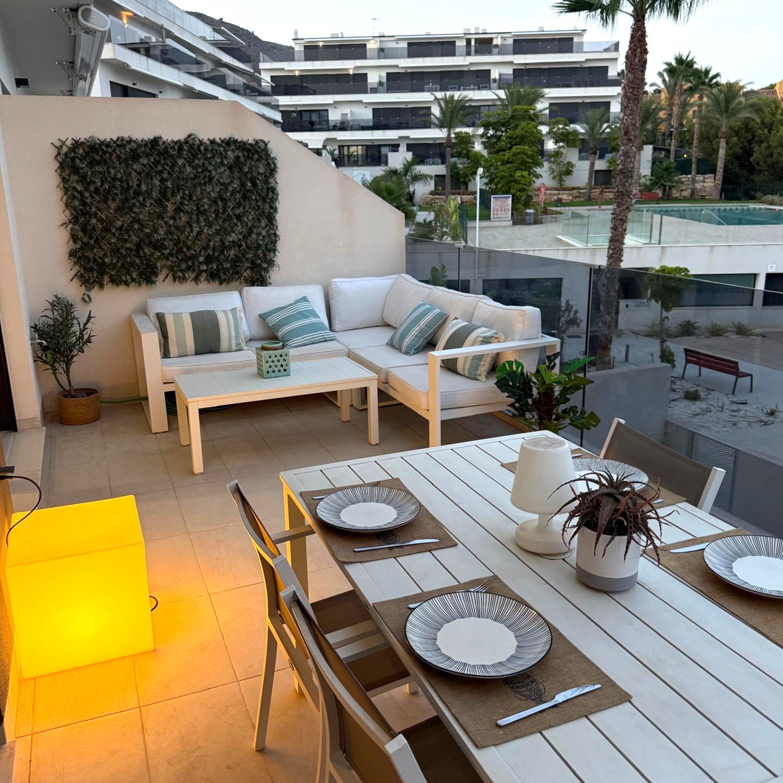 PRECIOSO APARTAMENTO EN SIERRA CORTINA (FINESTRAT)
