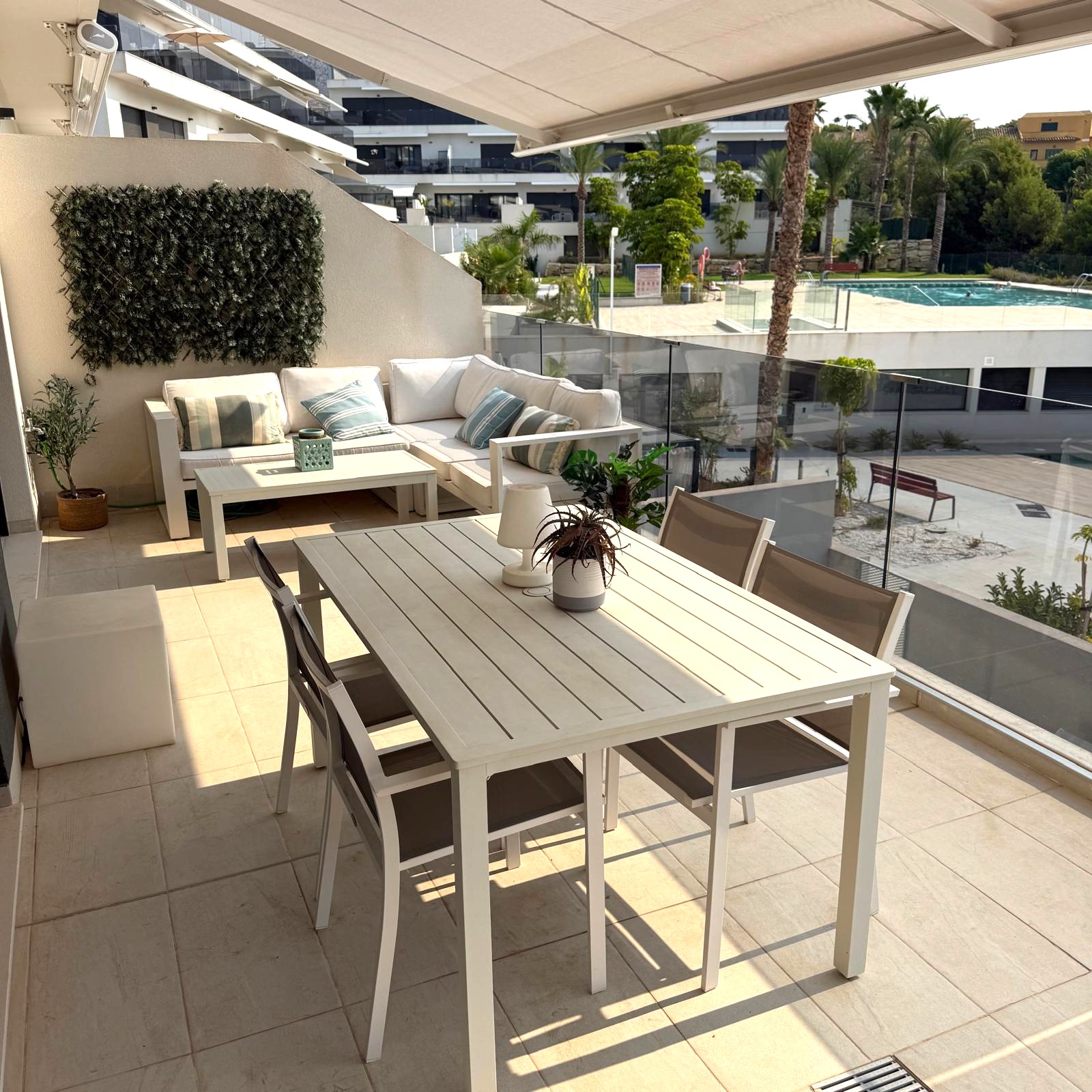 PRECIOSO APARTAMENTO EN SIERRA CORTINA (FINESTRAT)