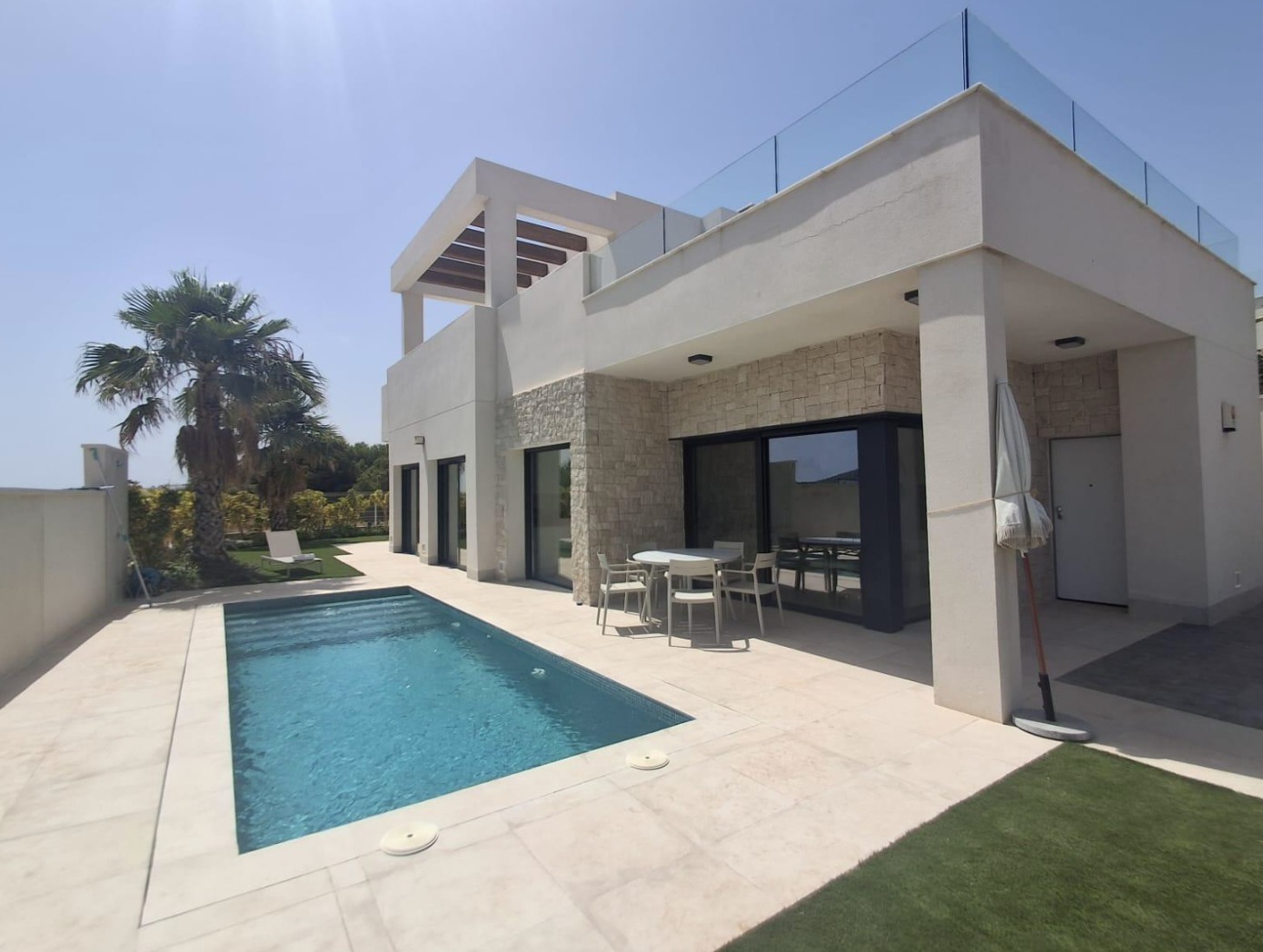 FIN06082026A - Chalet in Finestrat with 3 bedrooms, 2 bathrooms, and a private pool.