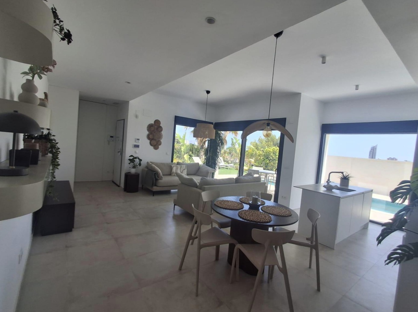 Chalet in Finestrat with 3 bedrooms, 2 bathrooms, and a private pool.