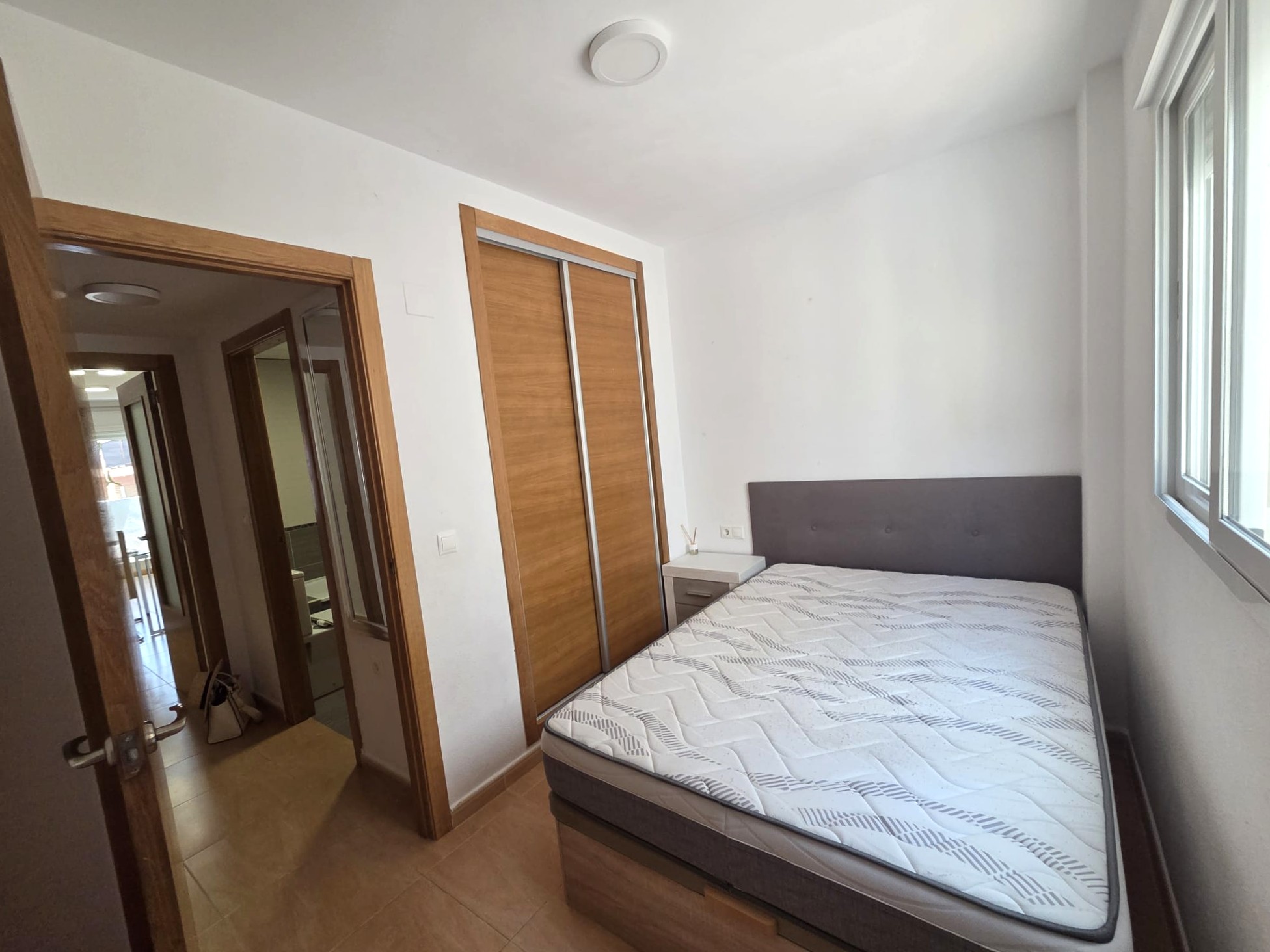 Coqueto apartamento  de 2 dormitorios en San Blas, Alicante .