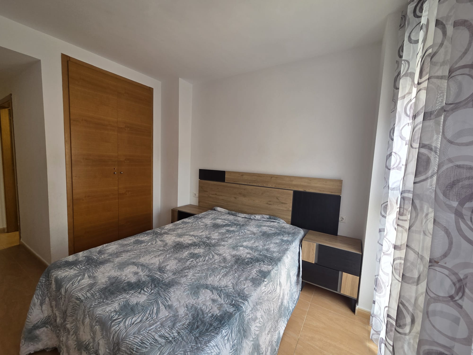 Coqueto apartamento  de 2 dormitorios en San Blas, Alicante .