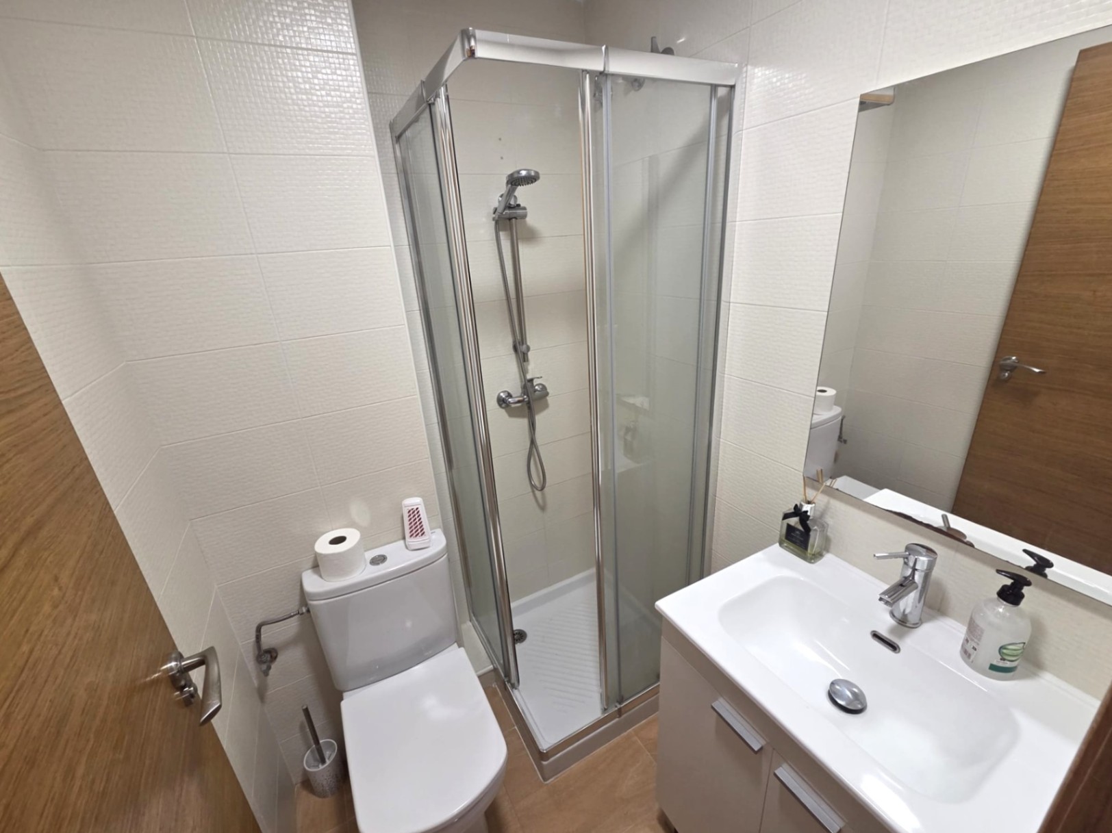 Coqueto apartamento  de 2 dormitorios en San Blas, Alicante .