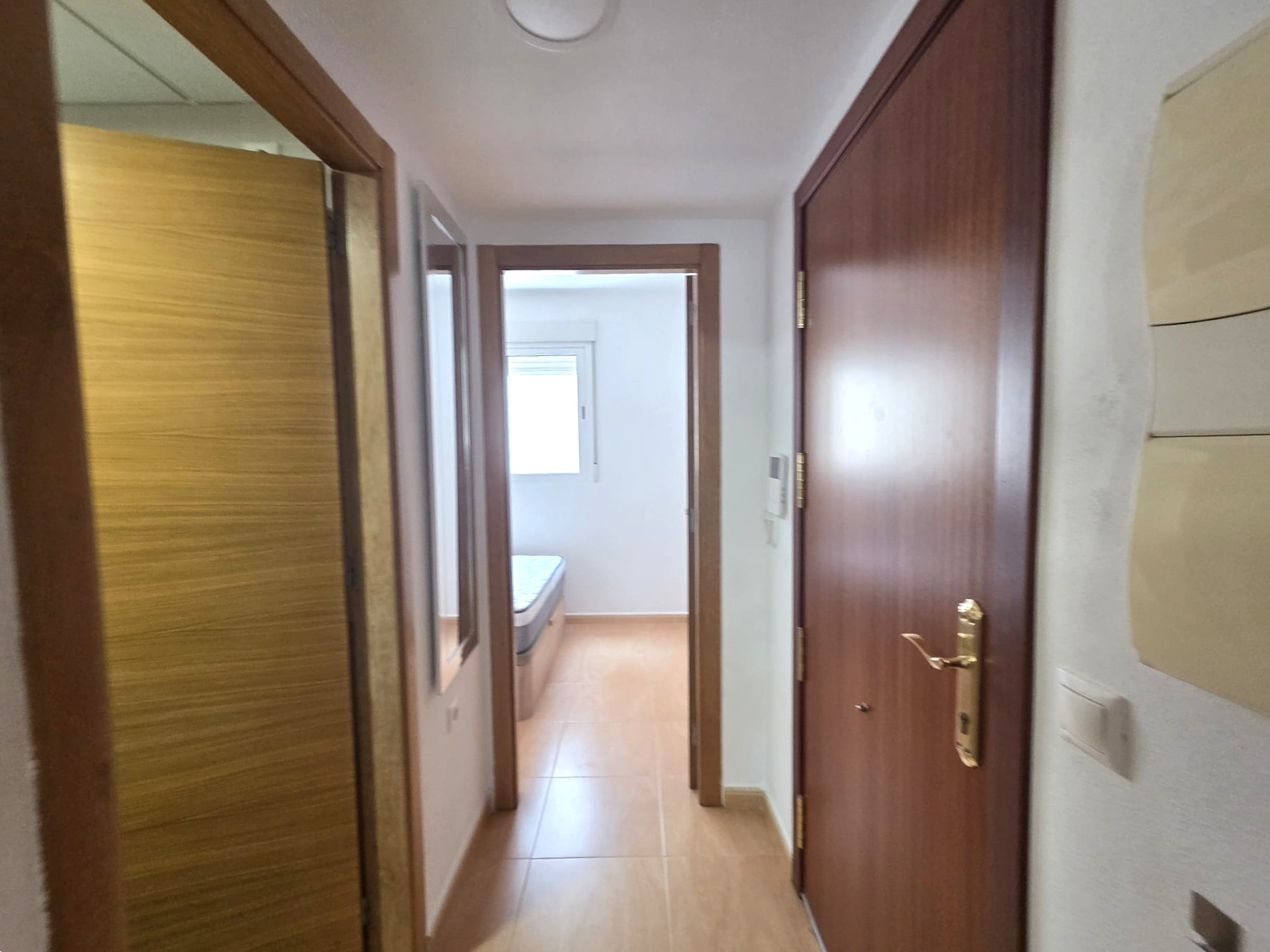 Coqueto apartamento  de 2 dormitorios en San Blas, Alicante .