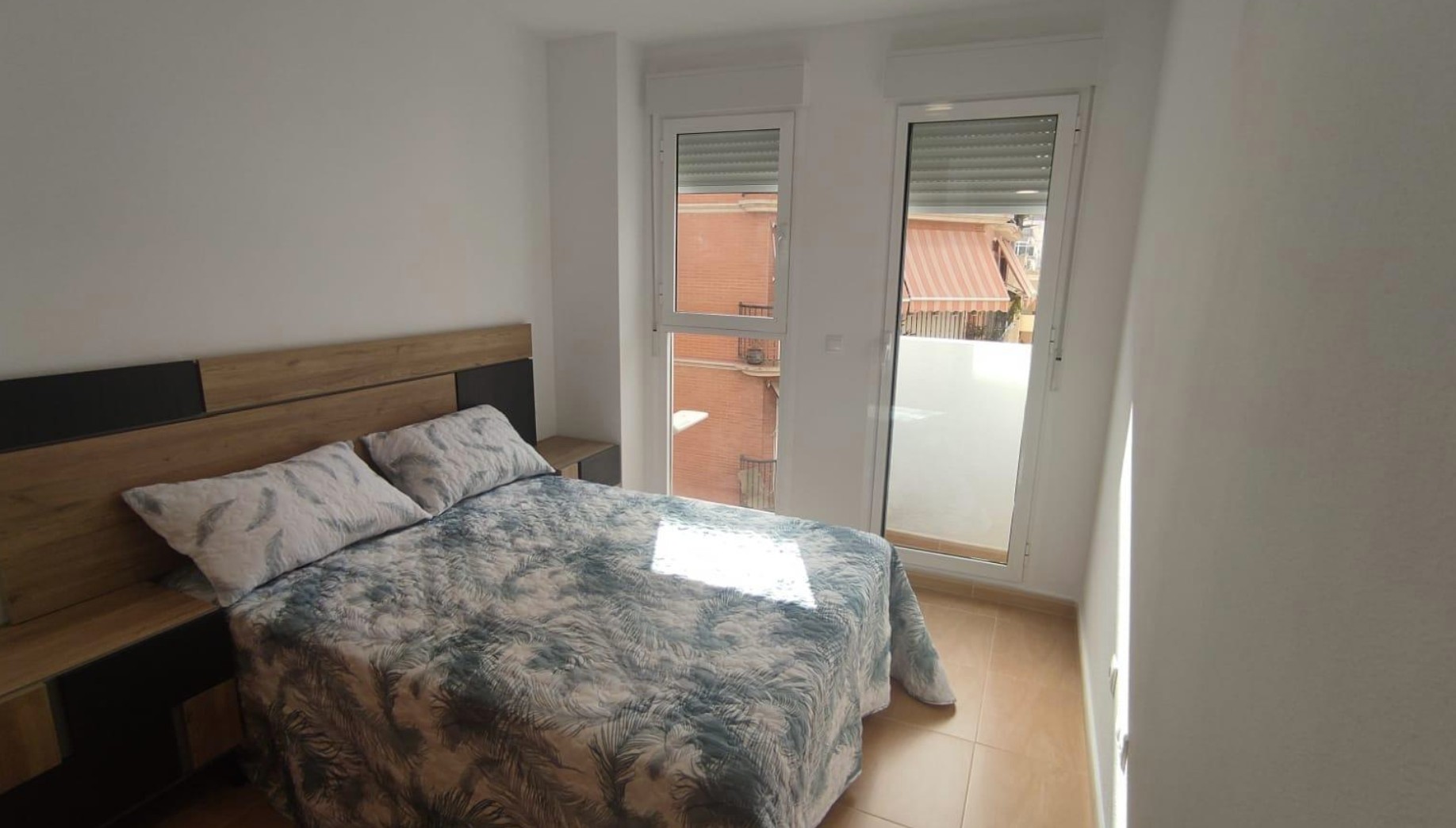 Coqueto apartamento  de 2 dormitorios en San Blas, Alicante .