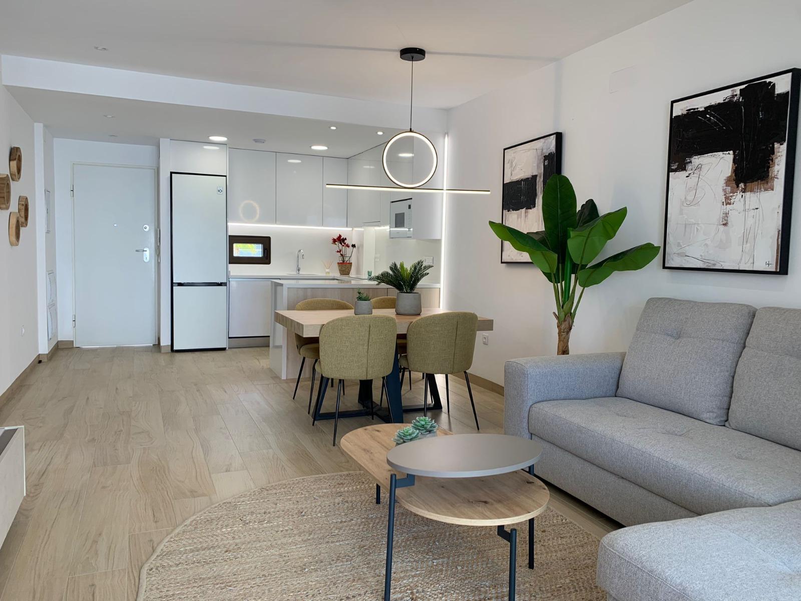 Moderne appartement in een privé wooncomplex met uitstekende voorzieningen.