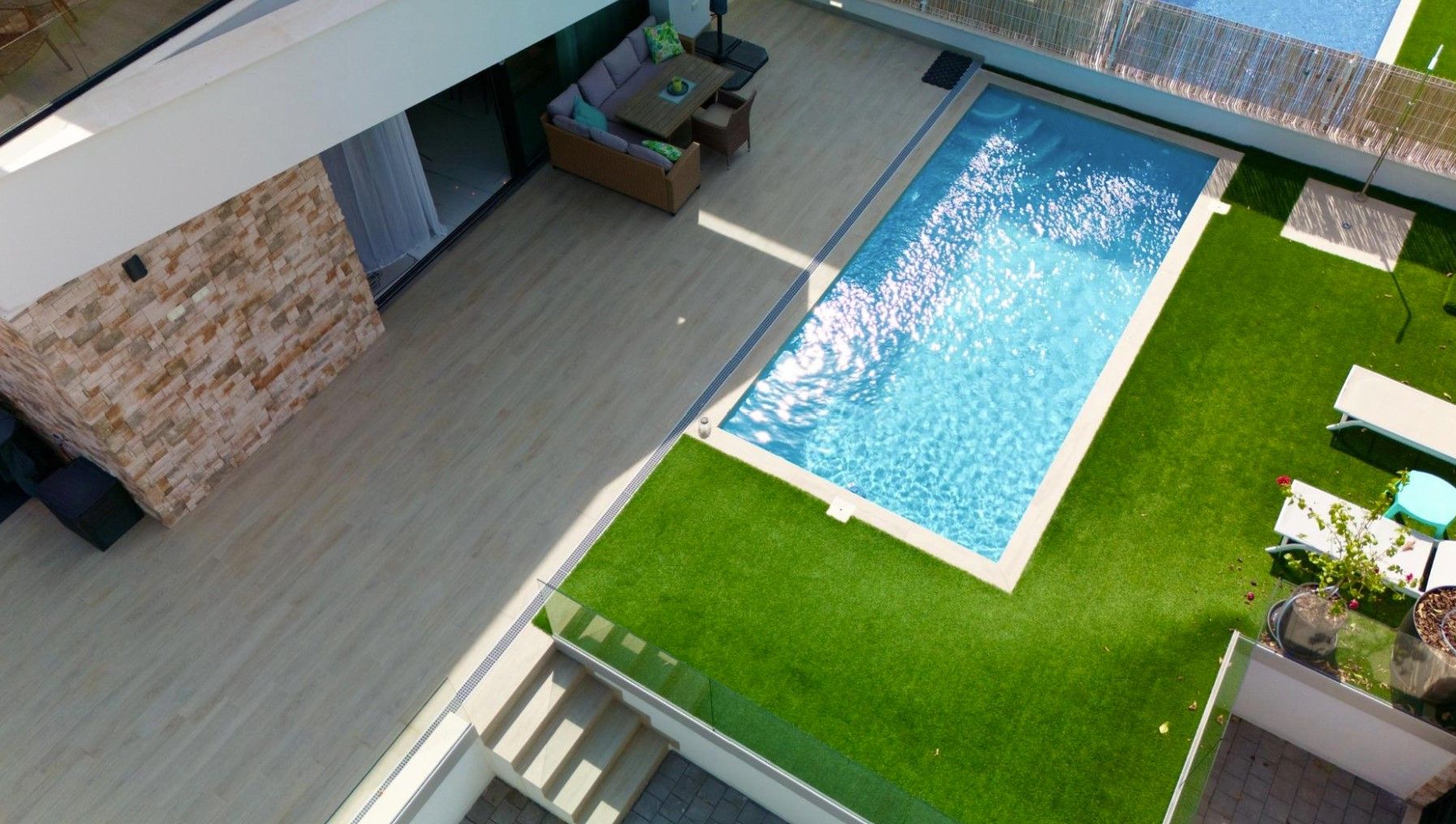 RENTAL OF MAGNIFICENT VILLA FOR LONG TERM IN FINESTRAT.