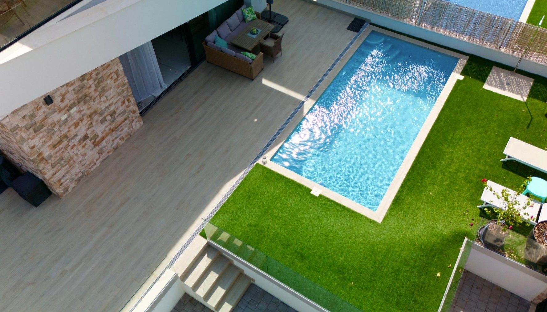 RENTAL OF MAGNIFICENT VILLA FOR LONG TERM IN FINESTRAT.