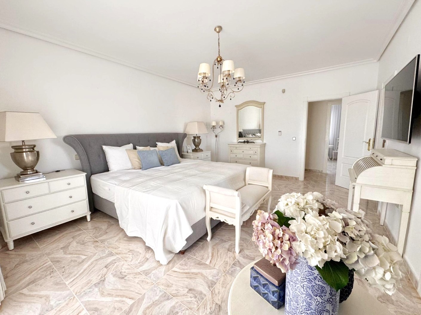 Location de chalet indépendant avec 7 chambres à La Nucia.